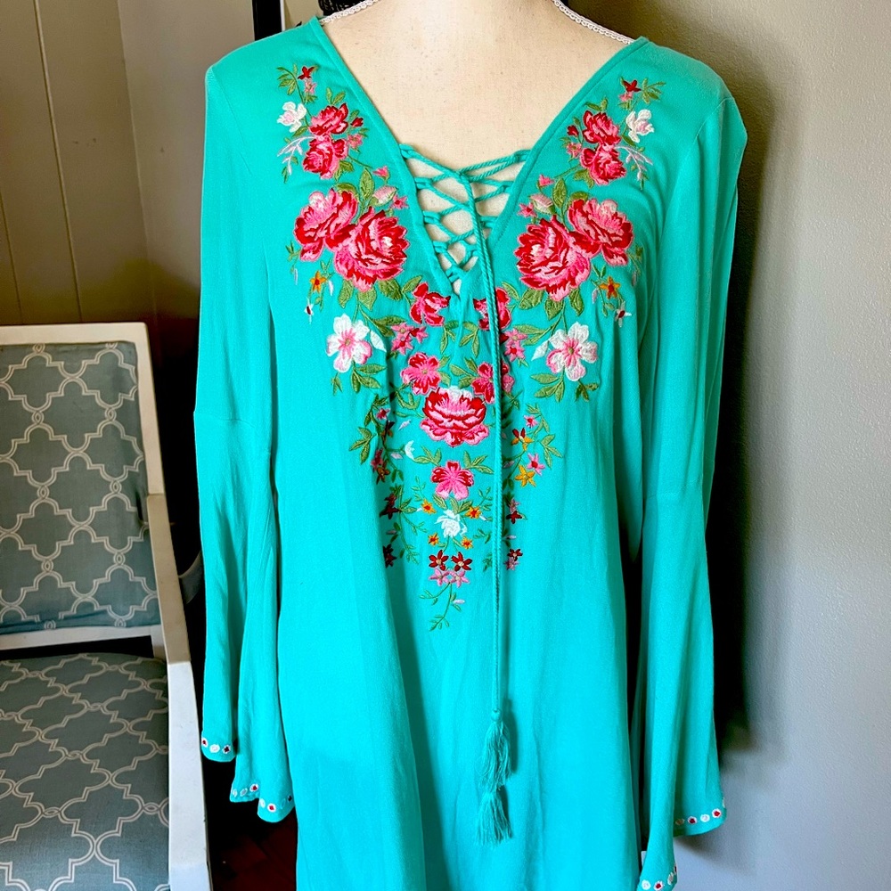 Super Cute Boho Top/Tunic/Swimsuit Cover-up! Very pretty color!